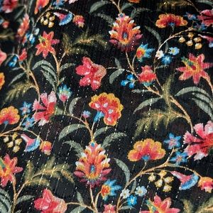 LOFT floral butterfly sleeve top with gold metallic thread, size Medium (M)